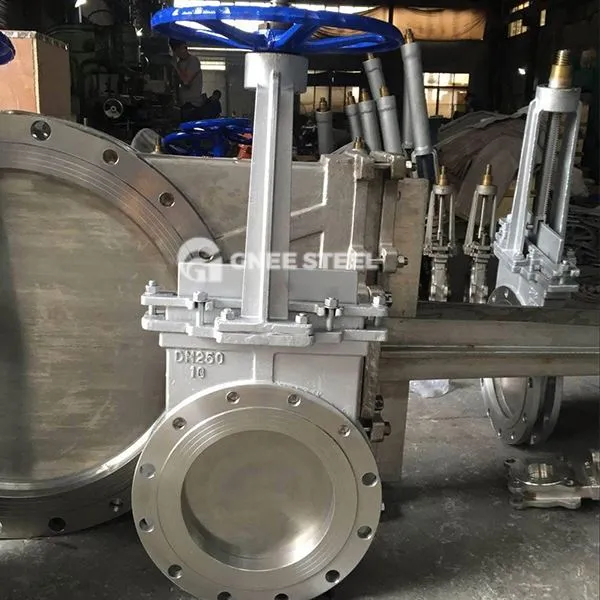 Vastupidav noavärava klapp